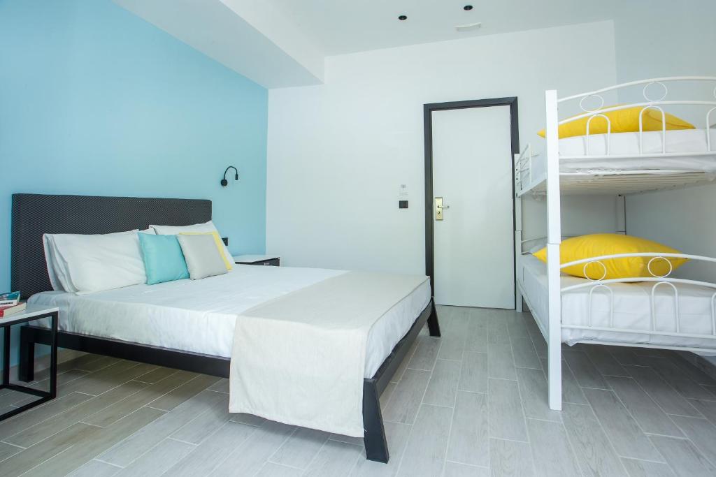 Двухместный (Улучшенный двухместный номер с 1 кроватью) отеля Faliraki Premium Hotel, Фалираки