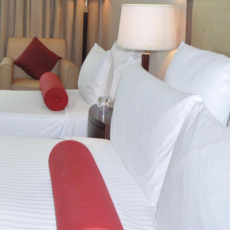 Двухместный (Двухместный номер Делюкс с 2 отдельными кроватями) отеля Park Regis Kris Kin Hotel, Дубай