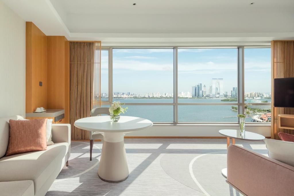 Двухместный (Premium Jinji Lake Room with Lounge Access), InterContinental Suzhou