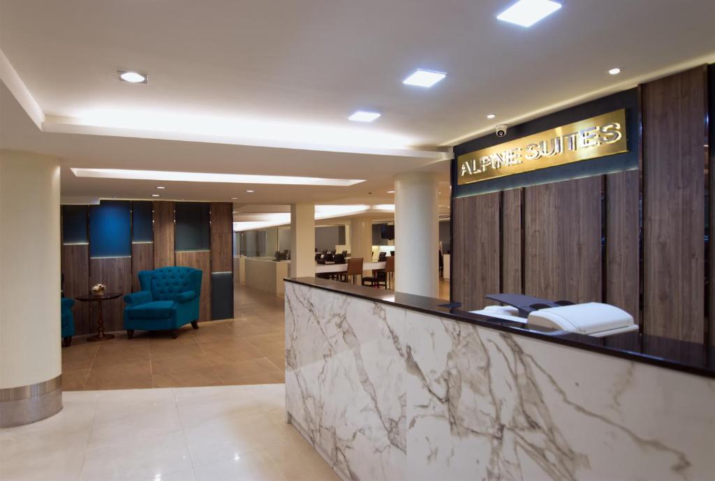 Отель Grand Alpine Hotel, Бангкок