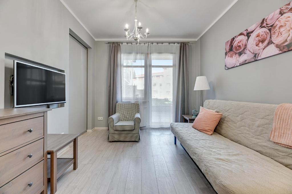 Апартаменты (One-Bedroom Apartment - Wypoczynkowa 22), Grand Apartments - Neptun Park.