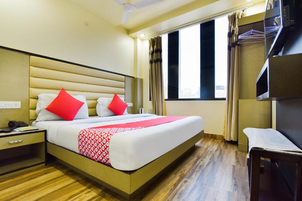 Трехместный (Классический трехместный номер) отеля Hotel Gauranga, Нью-Дели
