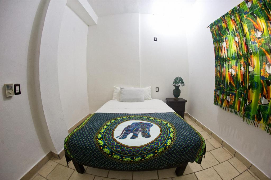 Сьюит (Суперлюкс с кроватью размера «queen-size») хостела Alexandross Hostel B&B, Пуэрто-Вальярта