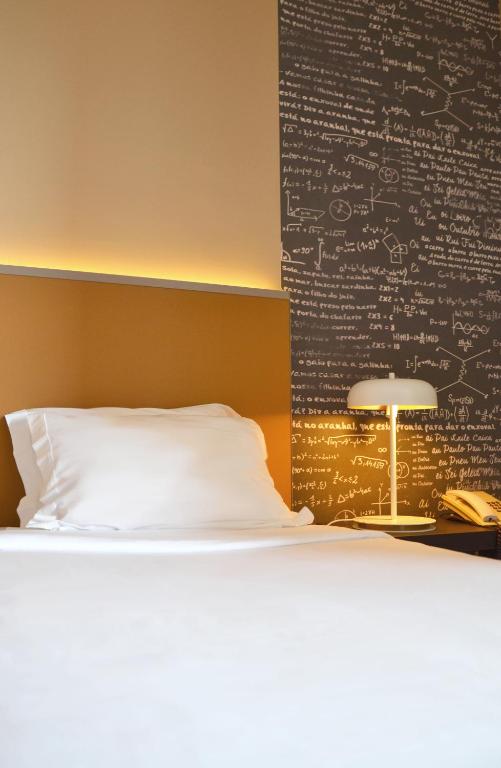 Двухместный (Двухместный номер с 1 кроватью или 2 отдельными кроватями) отеля Hotel Do Colegio, Понта-Делгада
