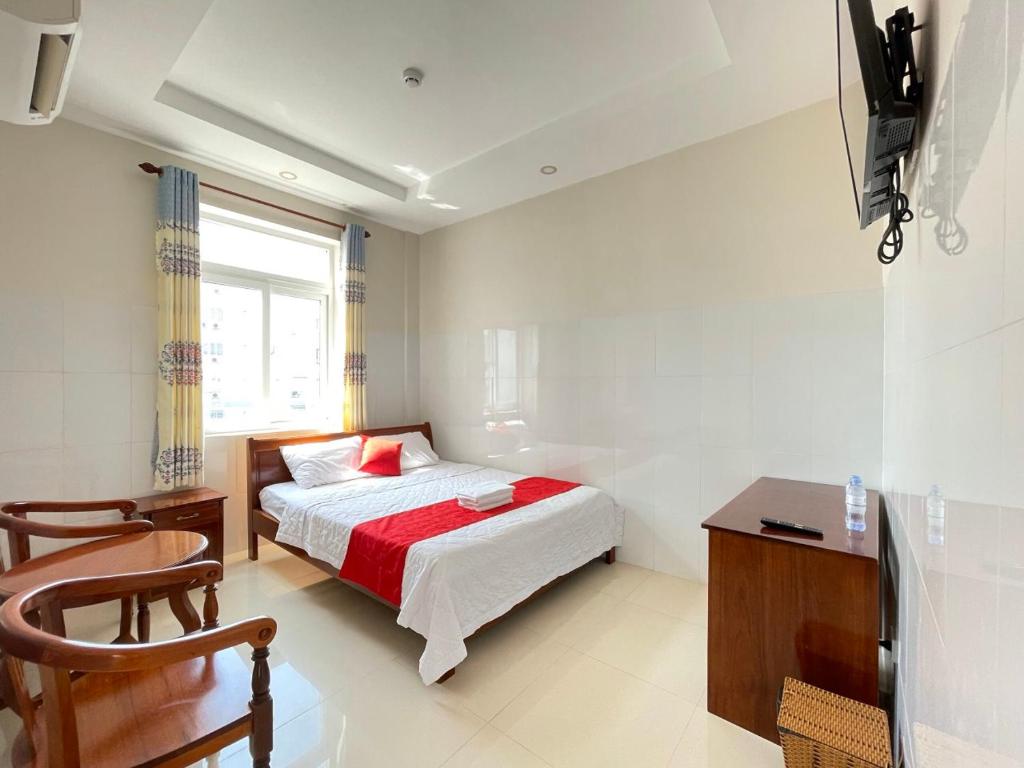 Двухместный (Стандартный двухместный номер с 1 кроватью) отеля THUAN PHAT HOTEL, Дуонг-Донг