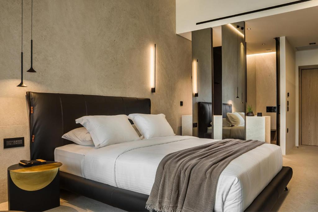 Двухместный (Двухместный номер Делюкс с 1 кроватью и видом на море) отеля Canale Hotel & Suites, Аргостолион
