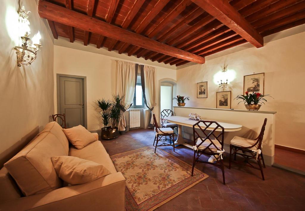 Апартаменты (Апартаменты с 1 спальней и балконом - Via Santa Reparata, 80) апартамента Apartments Florence- Duomo, Флоренция