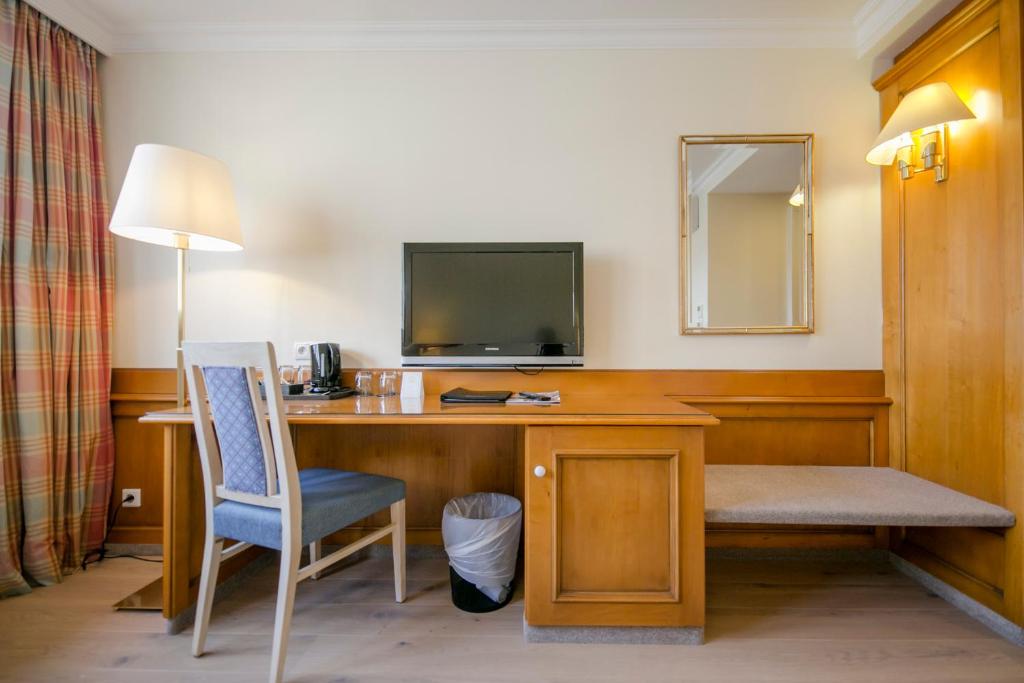Двухместный (Улучшенный двухместный номер с 1 кроватью) отеля Hotel Sailer, Инсбрук