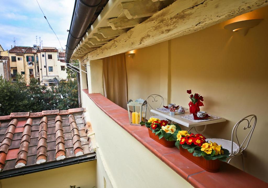 Апартаменты (Superior One-Bedroom Apartment with Balcony - Via Santa Reparata, 80) апартамента Apartments Florence- Duomo, Флоренция
