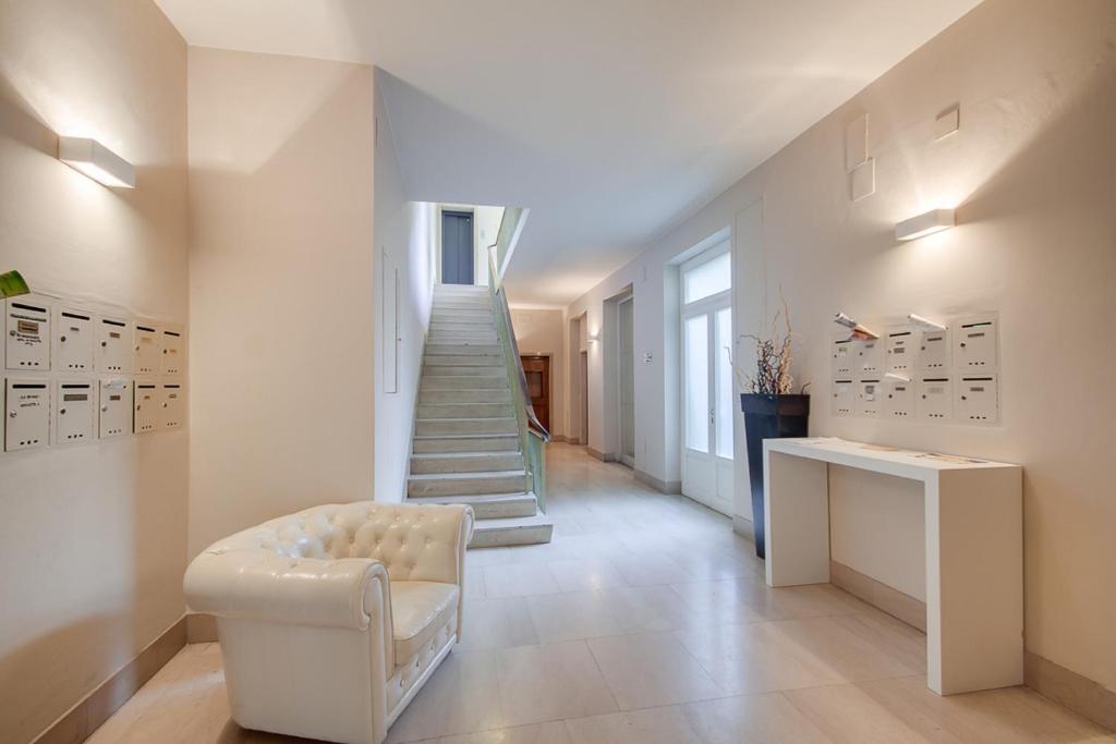 Апартаменты (Апартаменты с 3 спальнями - Via Dè Guicciardini, 22), Apartments Florence- Palazzo Pitti