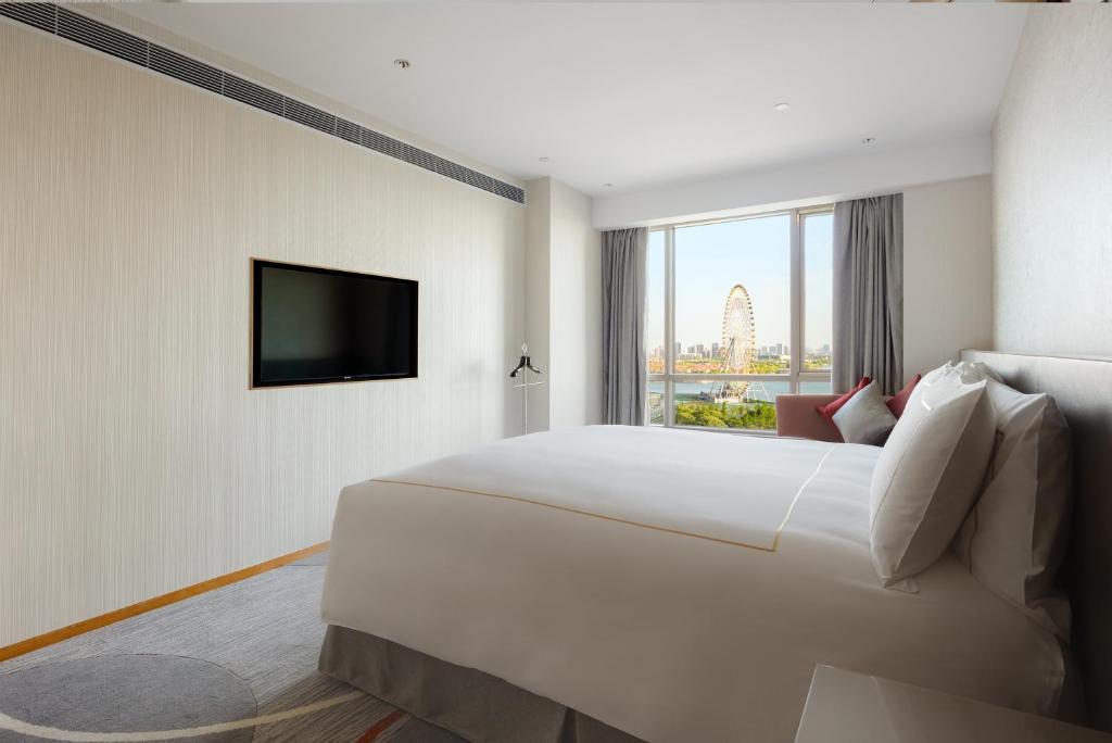 Сьюит (1 King 1 Bdrm Ste Jinji Lake View), InterContinental Suzhou