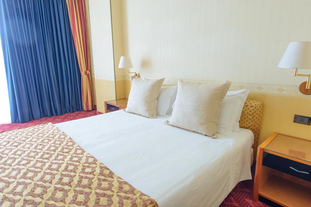 Двухместный (Двухместный номер эконом-класса с 1 кроватью или 2 отдельными кроватями) отеля Hotel Admiral Palace, Римини