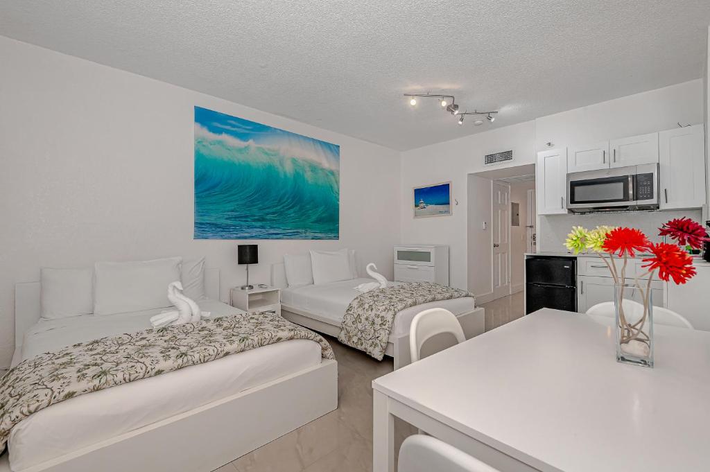 Апартаменты (Апартаменты с видом на море (810)), Beach Front Studio Miami Beach