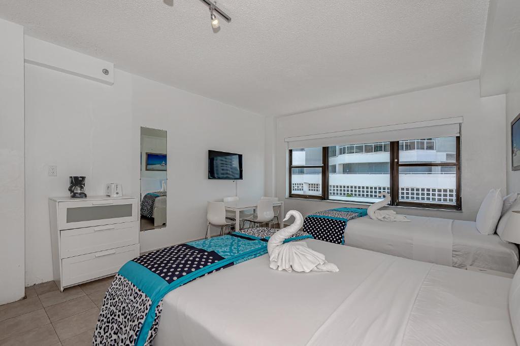 Студио (Номер-студио с кроватью размера «queen-size» (611)), Beach Front Studio Miami Beach