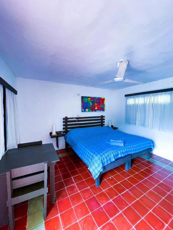 Двухместный (Улучшенный двухместный номер с 1 кроватью) отеля Crucero Tulum, Тулум