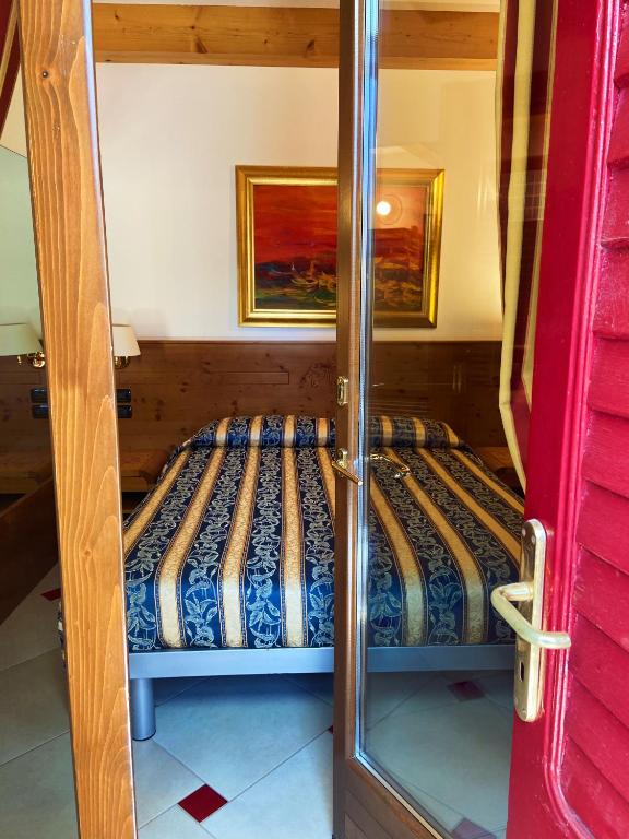 Двухместный (Номер с кроватью размера «queen-size» и балконом) отеля Arciduca Charming House Room & Breakfast, Арко