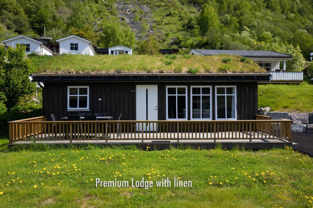 Номер (Premium Lodge with linen) парк-отеля Geirangerfjorden Feriesenter, Гейрангер