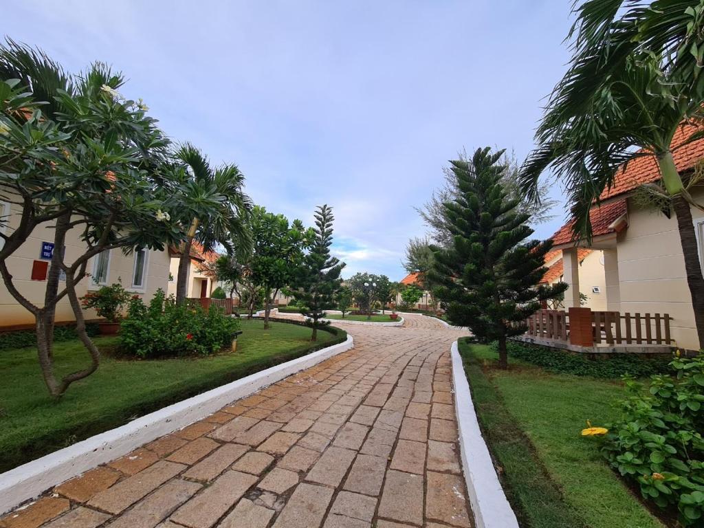 Вилла (Вилла с видом на сад), Hai Duong Intourco Resort