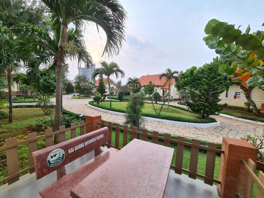 Вилла (Вилла с видом на сад) курортного отеля Hai Duong Intourco Resort, Вунгтау