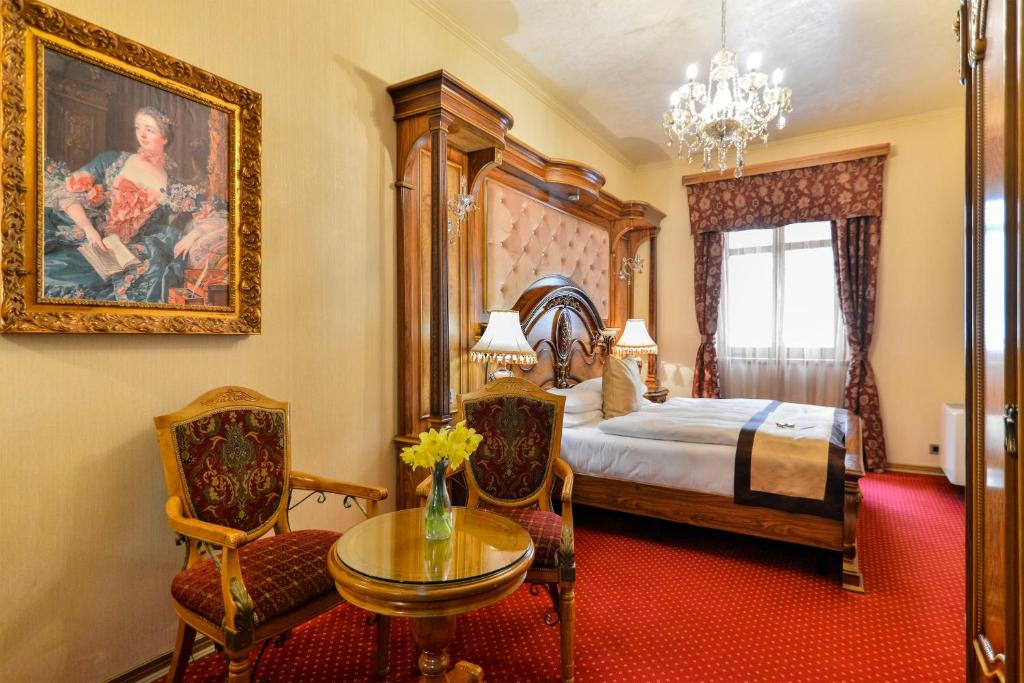Двухместный (Стандартный двухместный номер с 1 кроватью) отеля Premier Prezident Garni Hotel and Spa, Сремски-Карловци