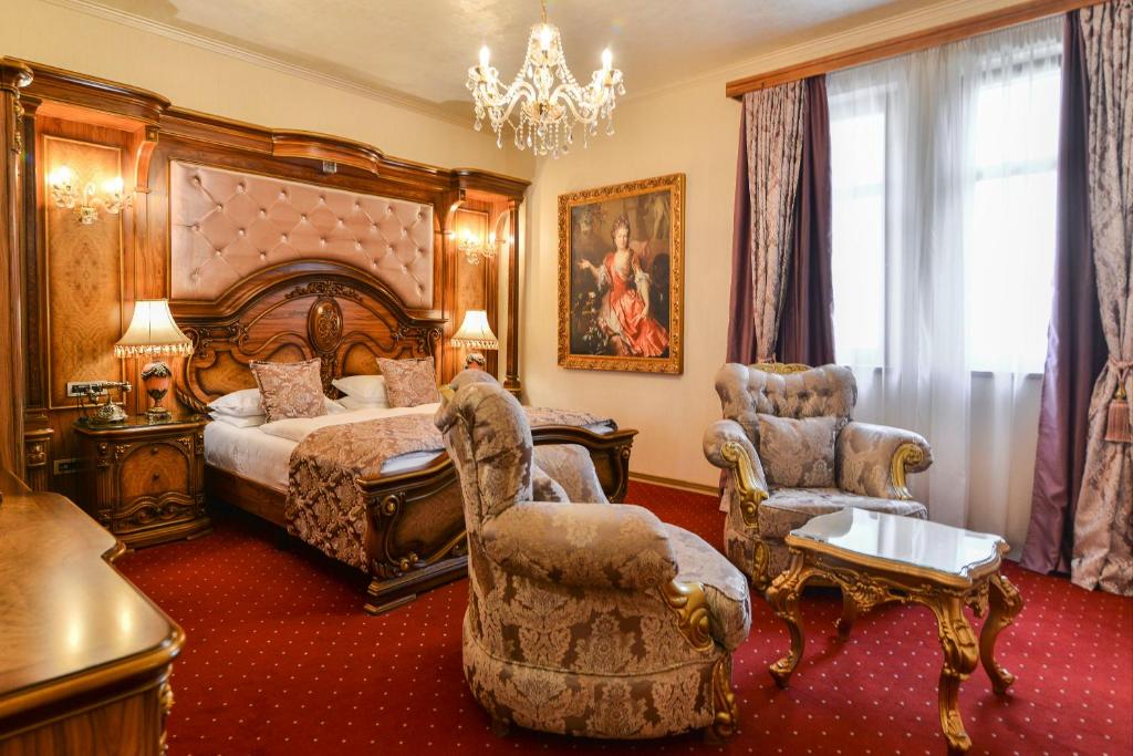 Двухместный (Двухместный номер Делюкс с 1 кроватью) отеля Premier Prezident Garni Hotel and Spa, Сремски-Карловци