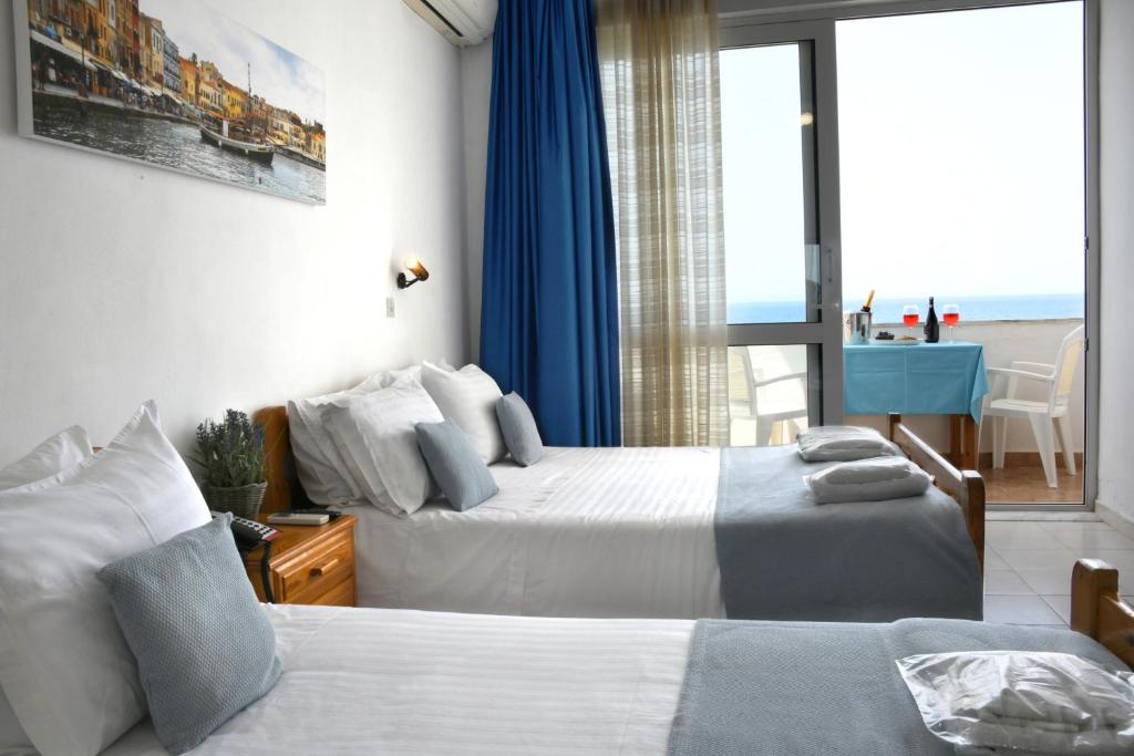 Двухместный (Улучшенный двухместный номер с 1 кроватью и видом на море) отеля Klinakis Beach Hotel, Ханья