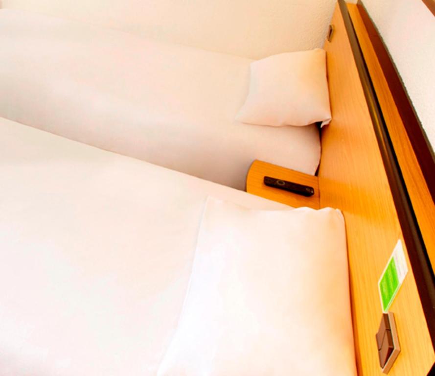Двухместный (Двухместный номер с 2 отдельными кроватями и 1 детской кроватью) отеля Campanile Colmar, Кольмар