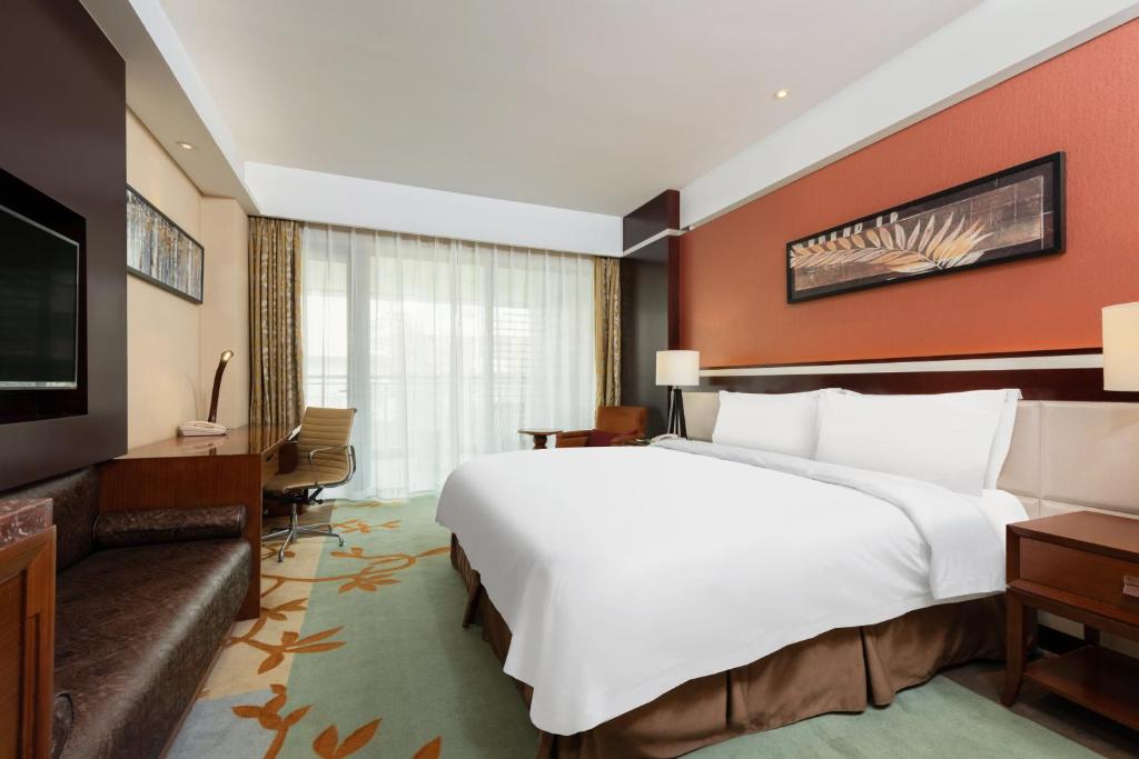 Двухместный (Улучшенный двухместный номер с 1 кроватью), Holiday Inn Beijing Shijingshan Parkview