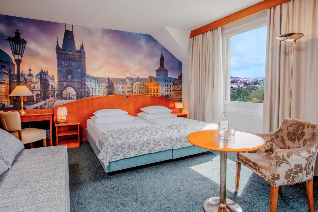 Двухместный (Представительский двухместный номер с 1 кроватью или 2 отдельными кроватями) отеля Plaza Alta Hotel, Прага