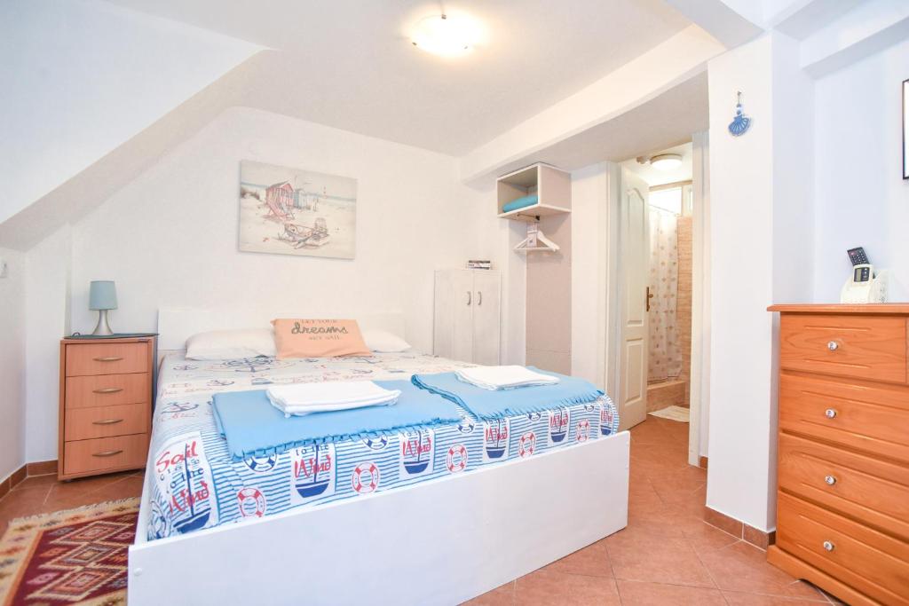 Двухместный (Двухместный номер с 1 кроватью и собственной ванной комнатой) гостевого дома Sailor House, Будва