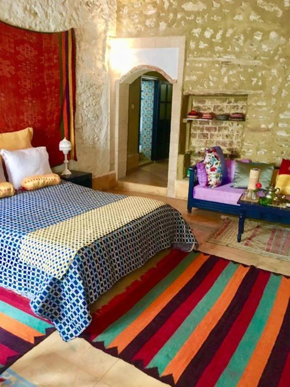 Двухместный (Улучшенный двухместный номер с 1 кроватью -4) гостевого дома Riad Lunetoile, Эс-Сувейра