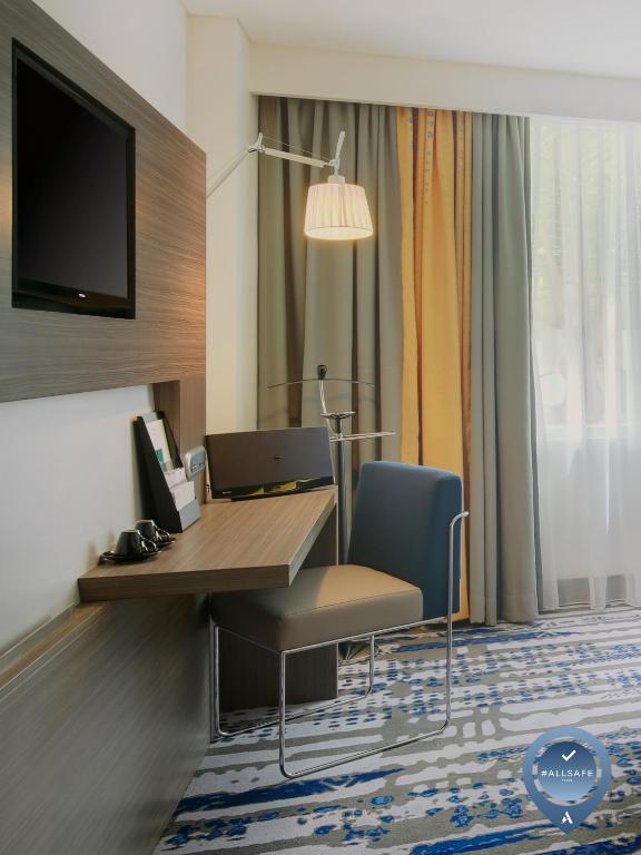 Двухместный (Представительский номер с кроватью размера «king-size»), Novotel Bali Ngurah Rai Airport