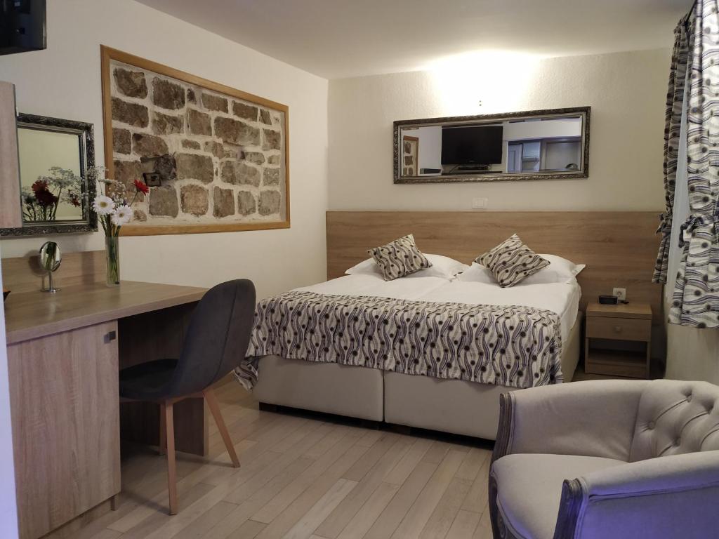Двухместный (Двухместный номер с 1 кроватью, вид на море) отеля B&B Kastel Split, Сплит