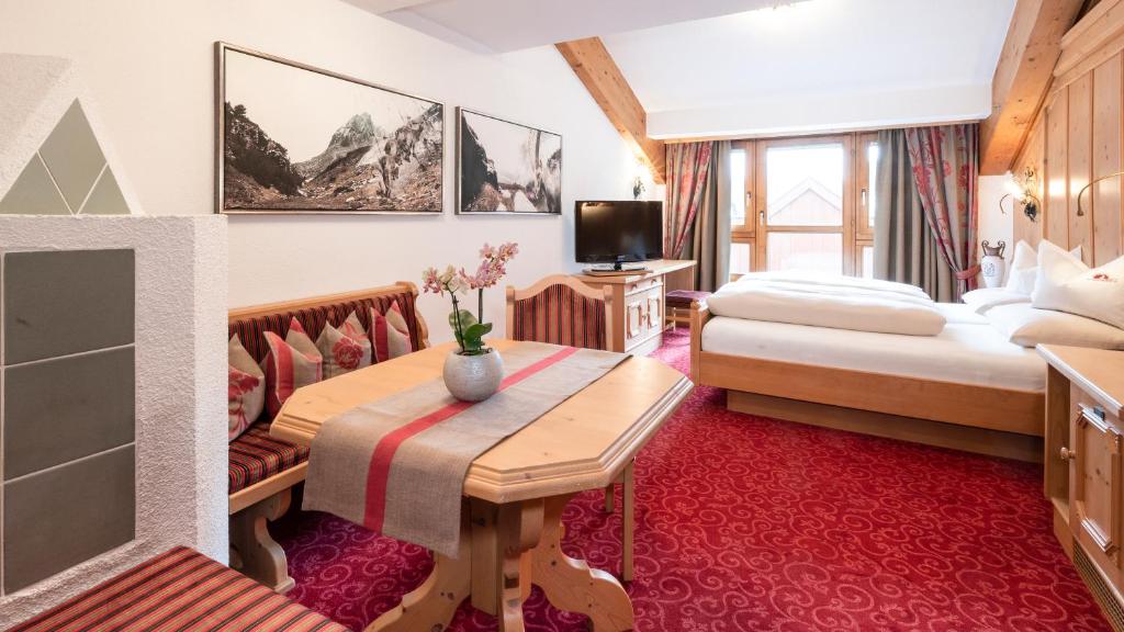 Двухместный (Стандартный двухместный номер с 1 кроватью) отеля Alpenhotel Ischglerhof, Ишгль