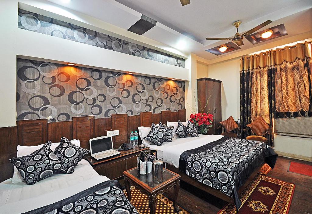 Трехместный (Стандартный трехместный номер) отеля Hotel Shiva Intercontinental, Нью-Дели