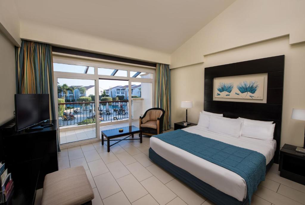 Двухместный (Двухместный номер Делюкс с 1 кроватью или 2 отдельными кроватями) курортного отеля Reef Oasis Blue Bay Resort & Spa, Шарм-эль-Шейх