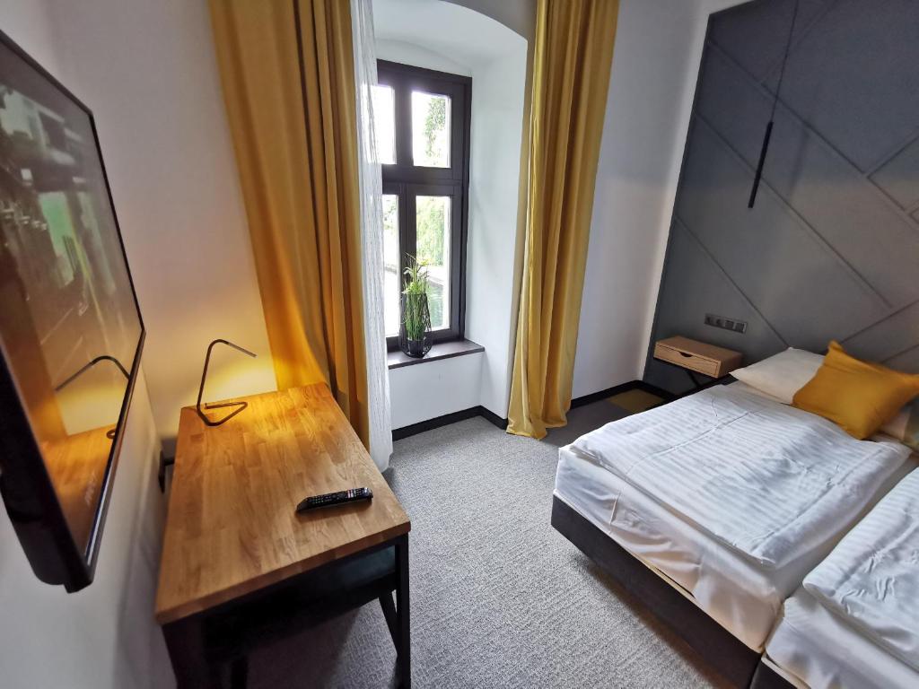 Двухместный (Двухместный номер с 1 кроватью или 2 отдельными кроватями) отеля Hotel Gabriella, Тапольца