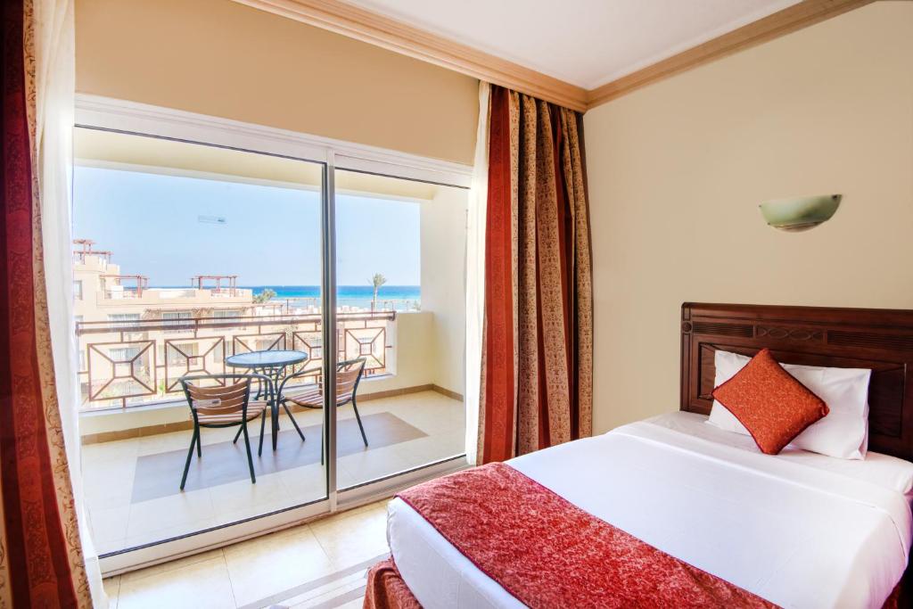 Двухместный (Двухместный номер с 1 кроватью или 2 отдельными кроватями) курортного отеля Imperial Shams Abu Soma, Хургада