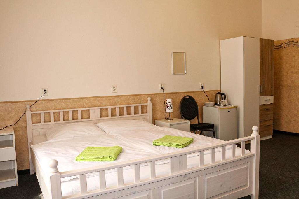 Двухместный (Двухместный номер с 1 кроватью или 2 отдельными кроватями, общая ванная комната) хостела Welcome Praguecentre, Прага