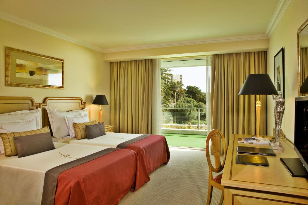 Двухместный (Улучшенный двухместный номер с 1 кроватью или 2 отдельными кроватями) отеля Hotel Cascais Miragem Health & Spa, Кашкайш
