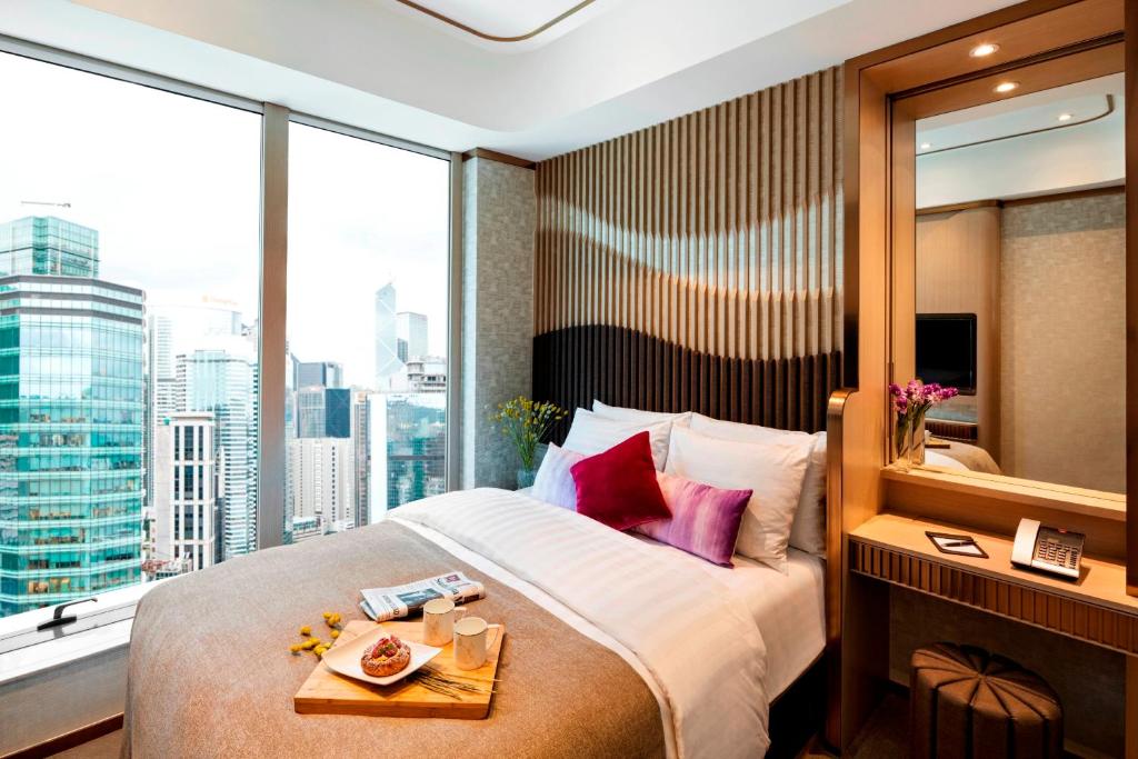 Двухместный (Улучшенный двухместный номер с 1 кроватью) отеля Burlington Hotel, Гонконг (город)
