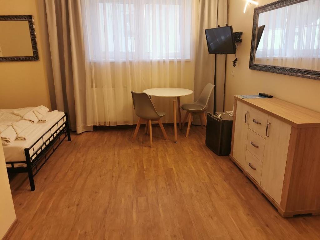 Двухместный (Небольшой двухместный номер с 1 кроватью) апарт-отеля Rezydencja Lazur, Свиноуйсьце