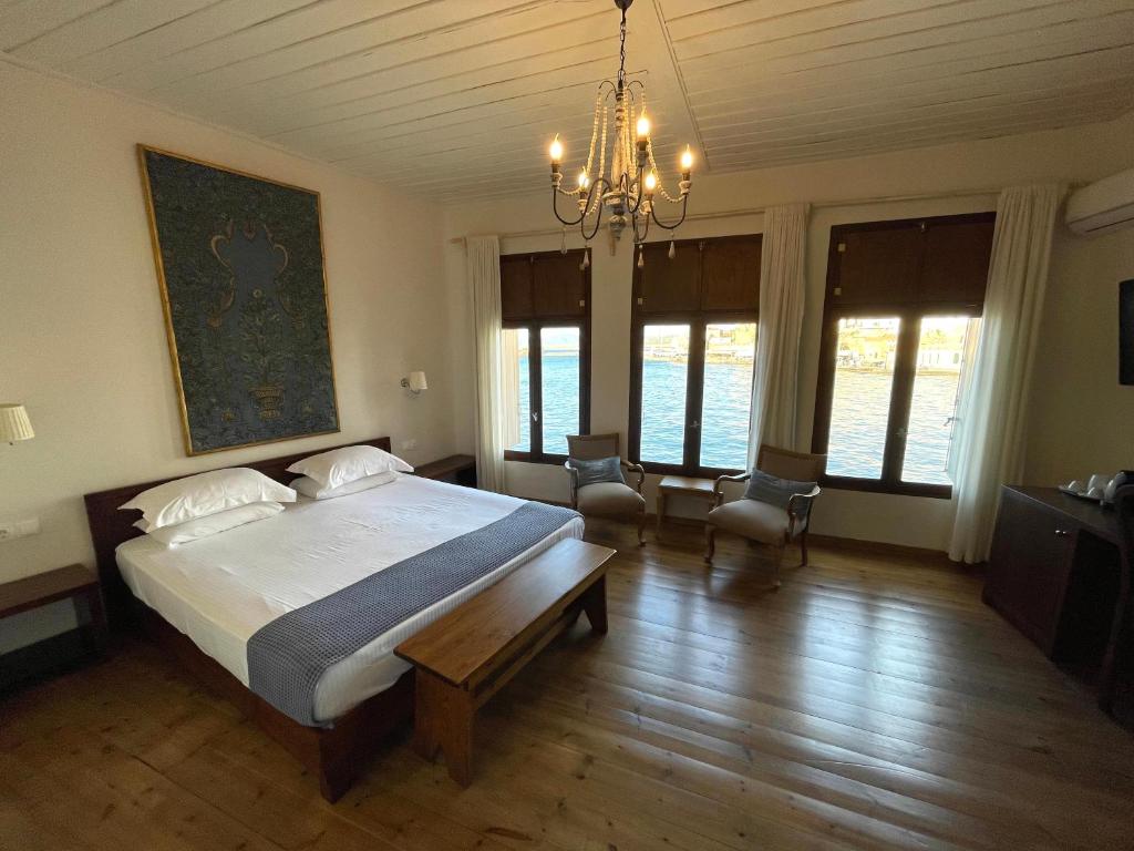 Двухместный (Двухместный номер Делюкс с 1 кроватью и видом на море) отеля Captain Vasilis Hotel, Ханья