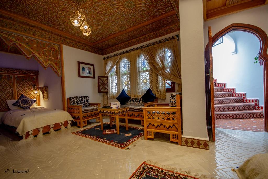 Трехместный (Улучшенный трехместный номер), Hotel Dar Mounir