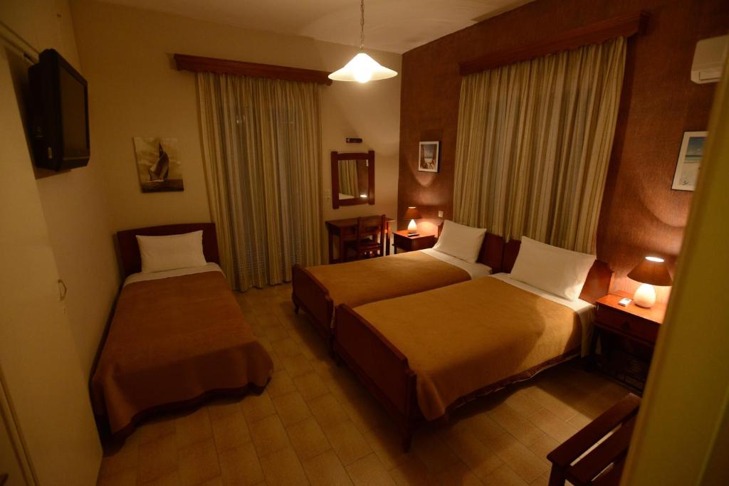 Трехместный (Трехместный номер) отеля Argo Hotel, Перама