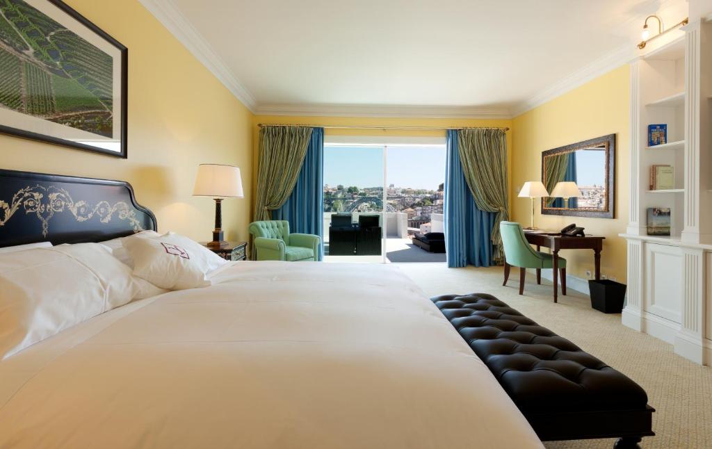 Двухместный (Улучшенный двухместный номер Делюкс с 1 кроватью и панорамным видом на реку) отеля The Yeatman, Вила-Нова-ди-Гая