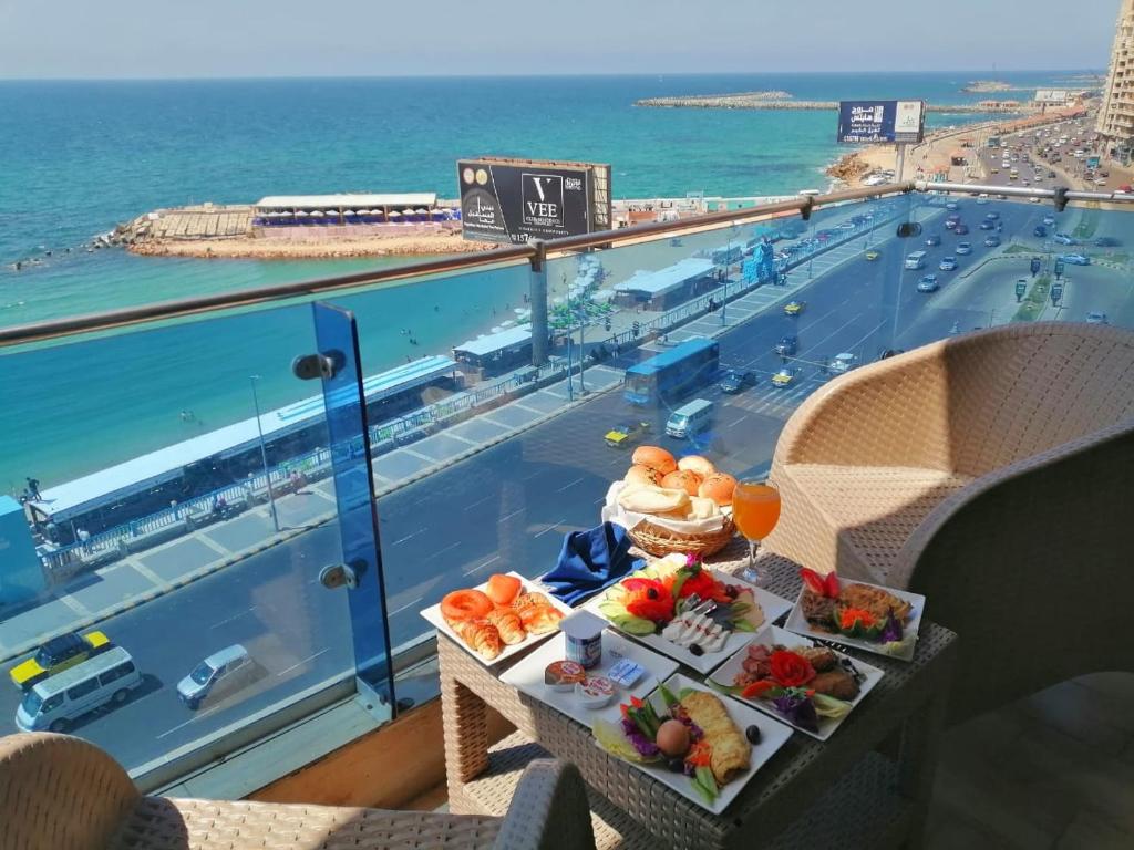 Сьюит (Суперлюкс с кроватью размера «king-size» и видом на море), Jewel San Stefano Hotel