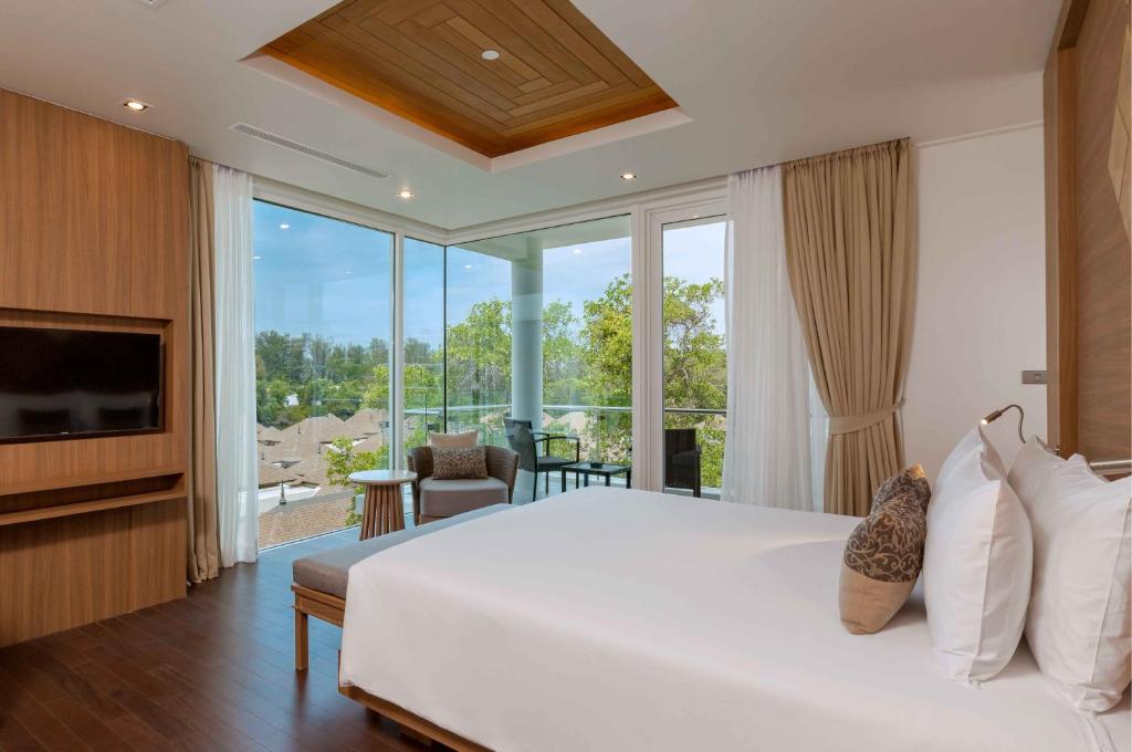 Сьюит (LL1N: Люкс Residence с 1 спальней, без балкона), Курортный отель Grand West Sands Resort & Villas Phuket