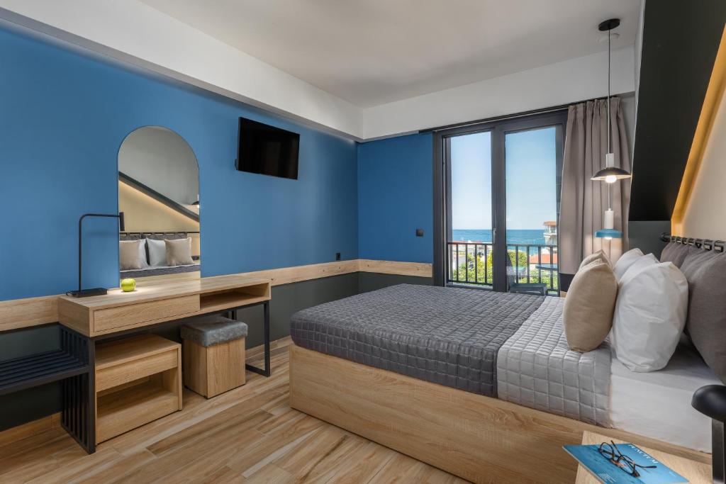 Двухместный (Двухместный номер Делюкс с 1 кроватью и видом на море) апарт-отеля Bemyguest Comfort Pidna Hotel, Лептокария