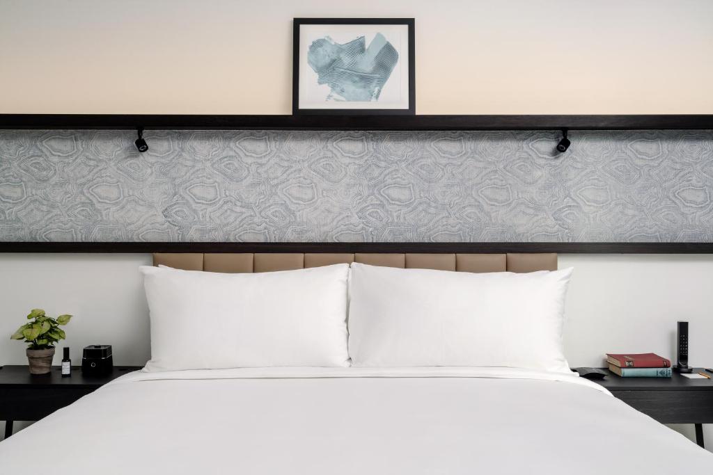 Двухместный (Улучшенный номер с кроватью размера «king-size») отеля Arlo Midtown, Нью-Йорк
